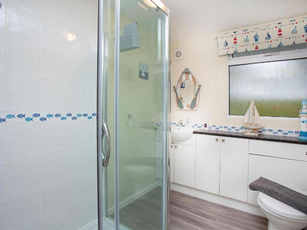 Sunnydaze-Detached Chalet With 2 Bedrooms And 2 Bathrooms And Private Parking Outside Door Dartmouth Dış mekan fotoğraf